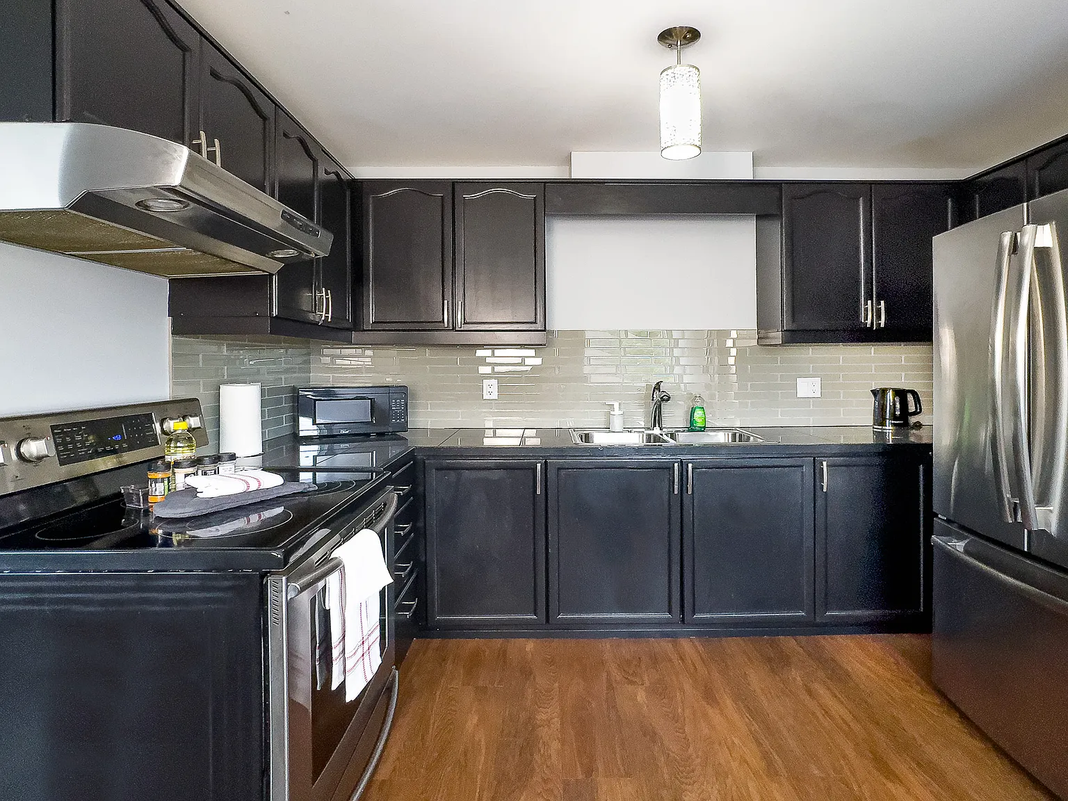 3 bed, 1750 sqft, $2,100 — Photo 2