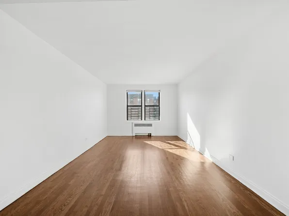 20-21 Seagirt Boulevard image 1 of 16