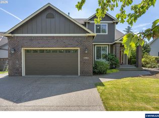 1902 NE Lucy Belle St, McMinnville, OR 97128
