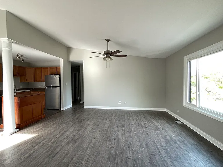 476 Harrison Ct — Photo 4
