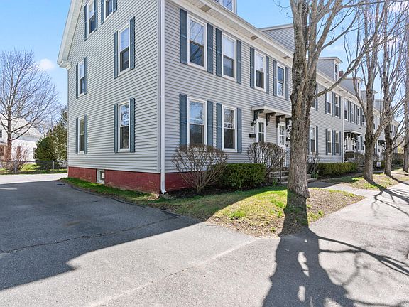 3rd image of 108 Rochester Street #108