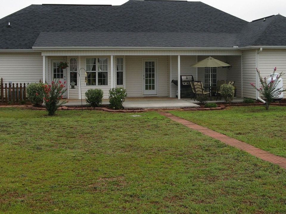 2nd image of 210 Castlebury Cir