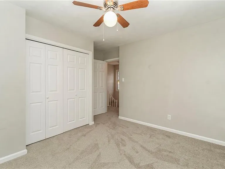 5989 Clear Springs Ct — Photo 16