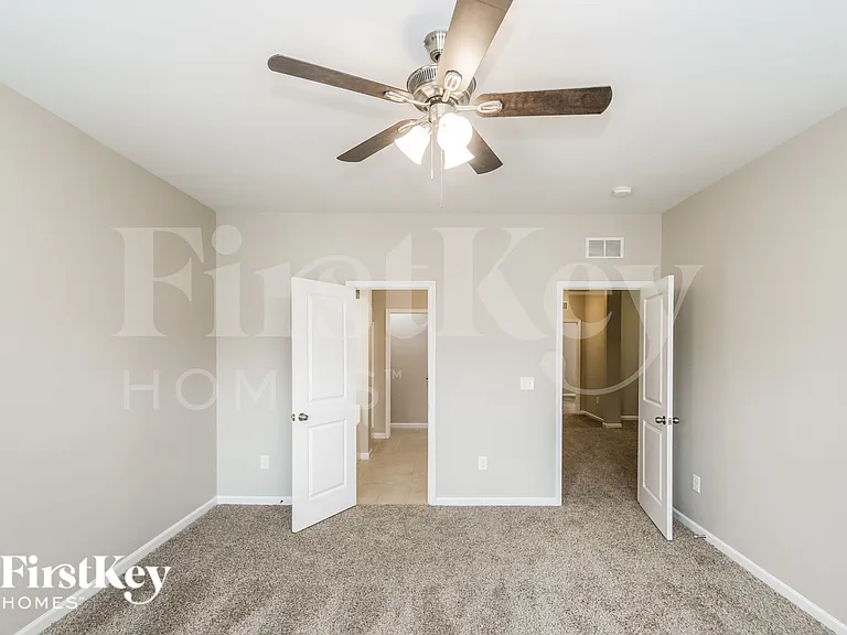 2055 Tanners Mill Dr — Photo 9