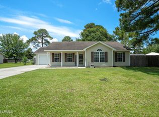 54 Pelican Cir, Beaufort, SC 29906