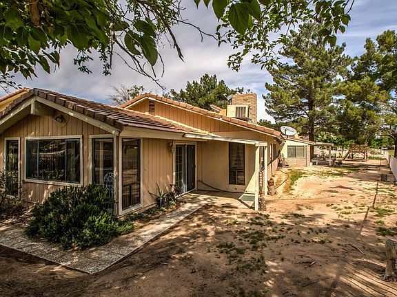 5th image of 27881 Jasmine Ln
