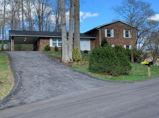217 Linwood Ct, Big Stone Gap, VA 24219
