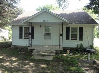 1319 E Modoc Ave, Nowata, OK 74048