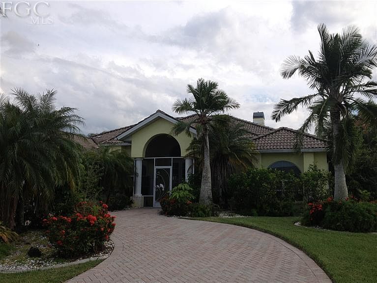 1st image of 720 SW 53rd Ter