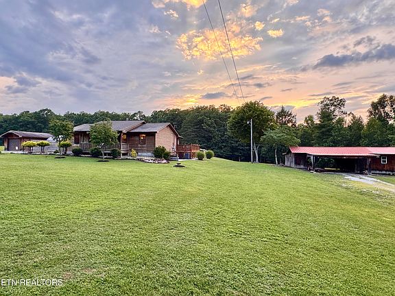 5th image of 2171 Pine Hill Rd