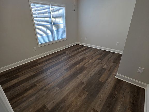 5th image of 201 Pineview St #201