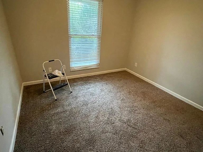 5011 Candace Cir — Photo 7