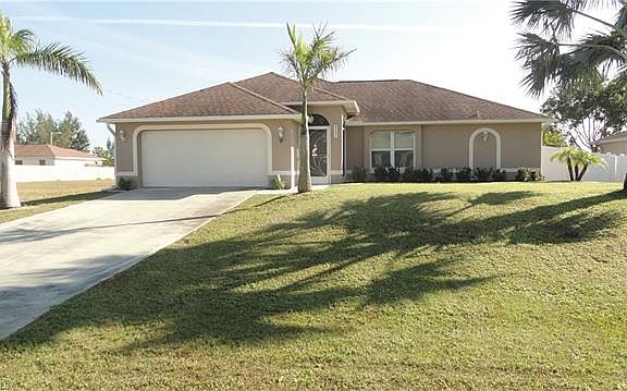 2nd image of 4001 NE 8th Pl