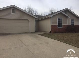 404 Crest Ct, Lawrence, KS 66049