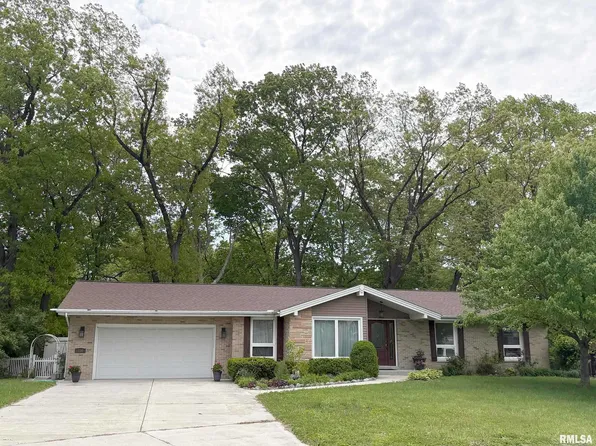 116 Campanile Dr, East Peoria, IL 61611