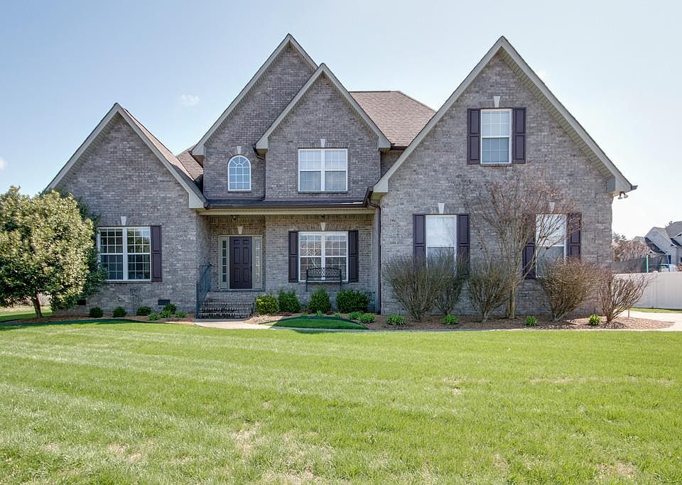 1st image of 410 Creekview Dr