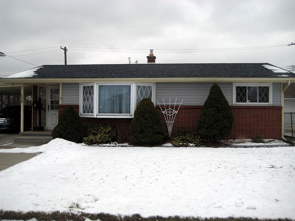 For Sale: 1209 George Urban Blvd, Cheektowaga, NY 14225
