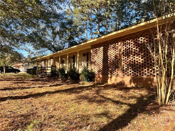 768 Glenn Carrie Road, Hull, GA 30646