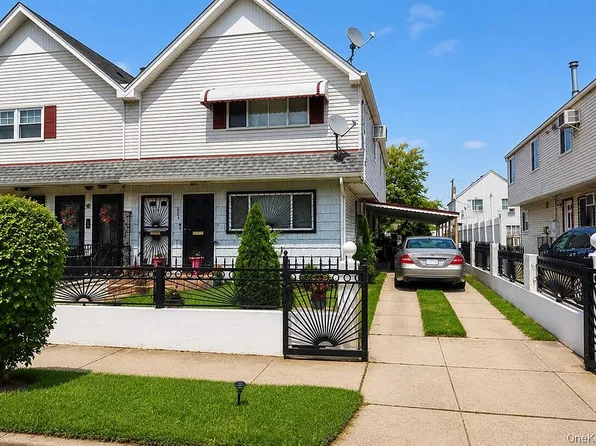 624 Beach 64th St, Arverne, NY 11692