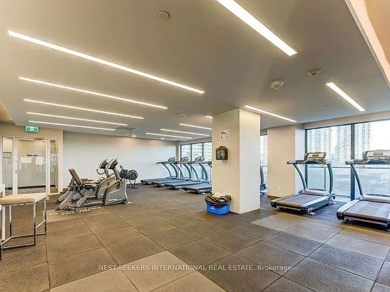 20 Shore Breeze Dr #403 — Photo 17