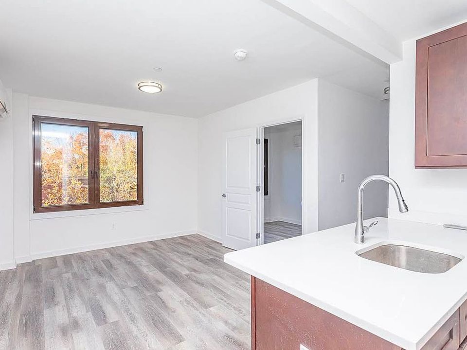 1st image of 28 Lawton St #4F