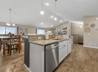 920 Amelia Ct NE, Montgomery, MN 56069