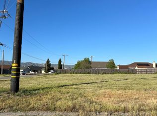 18130 Bold Venture Dr #14, Tehachapi, CA 93561