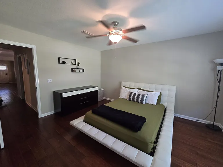 304 Jasmine Cir — Photo 15