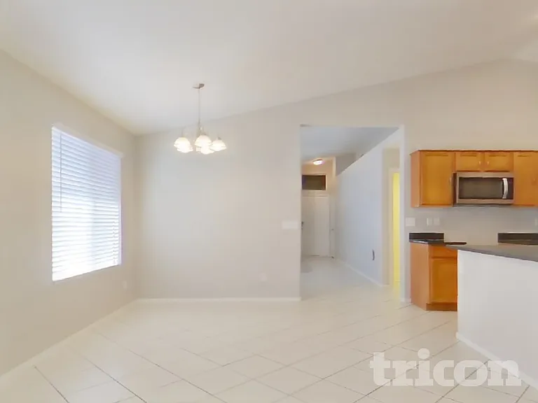 2031 S Alicia — Photo 3