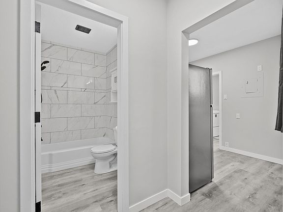 5th image of 10049 154th St NW #2