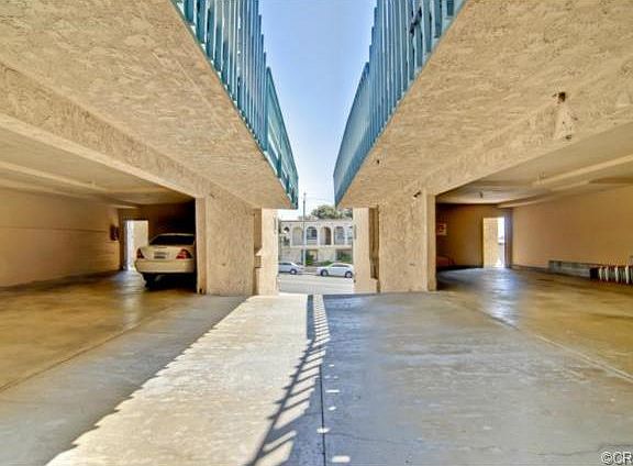 2nd image of 637 Manhattan Beach Blvd #B