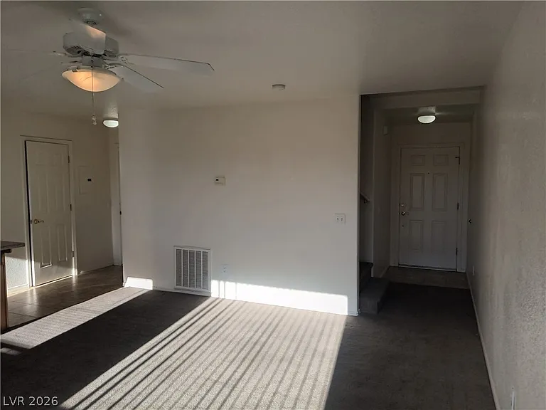 1250 E Bourbon St #4 — Photo 4