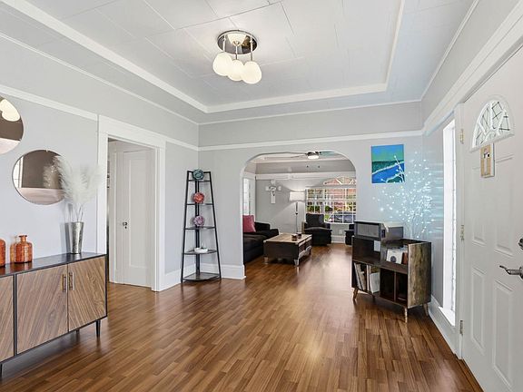 3rd image of 430 Bedford Rd