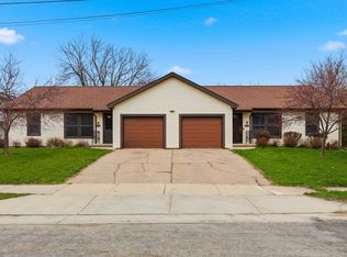 2502-2504 Greenway Xing, Madison, WI 53713