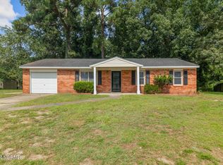 428 Duff Ct, Jacksonville, NC 28546