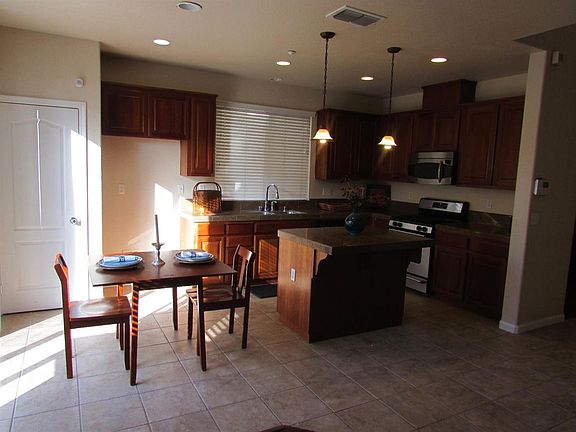 4th image of 770 Hatcher Dr