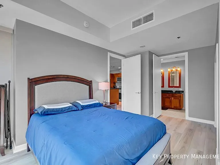 4525 Dean Martin Dr #1101 — Photo 15