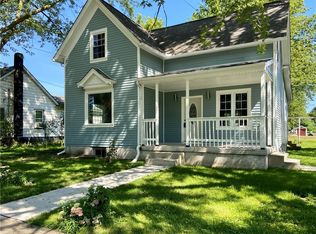 264 E Main St, Warrensburg, IL