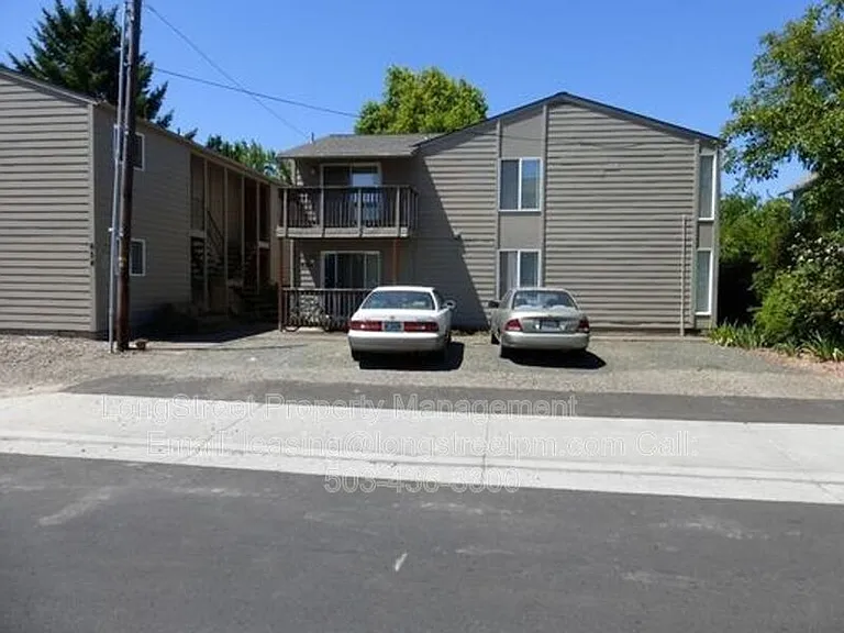 644 SW 7th St #3 — Photo 2