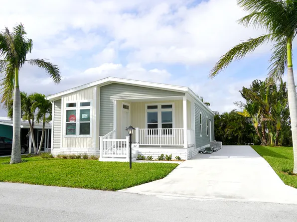 462 NE Onyx Way, Jensen Beach, FL 34957