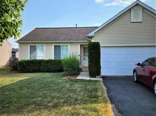 1390 Belle Haven Dr, Grayslake, IL 60030
