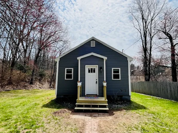 74 Tankerhoosen Rd, Vernon Rockville, CT 06066
