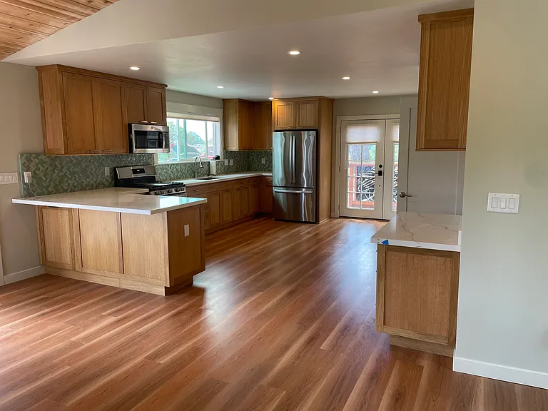 Calabasas Rd — Photo 7