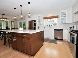 12525 W Scarborough Dr, New Berlin, WI 53151
