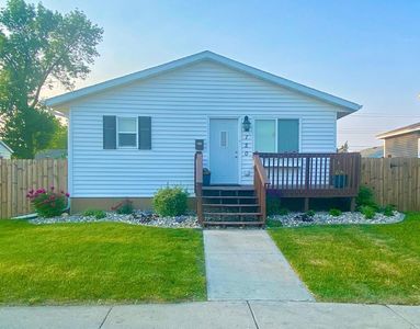 120 2nd Ave N, Lidgerwood, ND, 58075