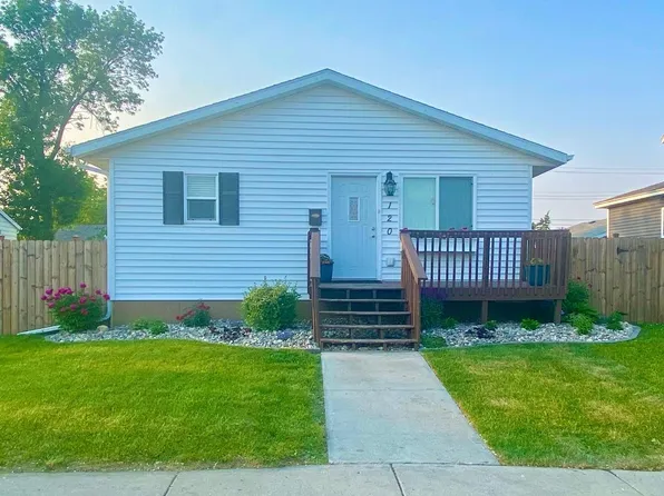 120 2nd Ave N, Lidgerwood, ND 58075