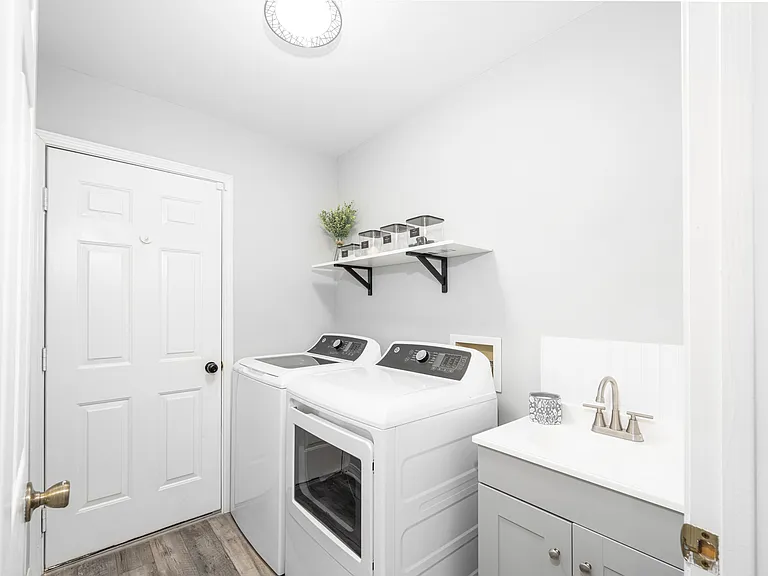 14057 Randall Ave — Photo 12