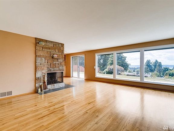 4th image of 23415 27th Ave S