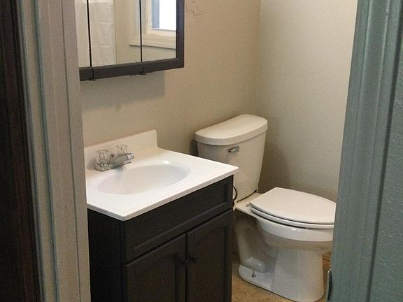5th image of 108 Marshall St #C