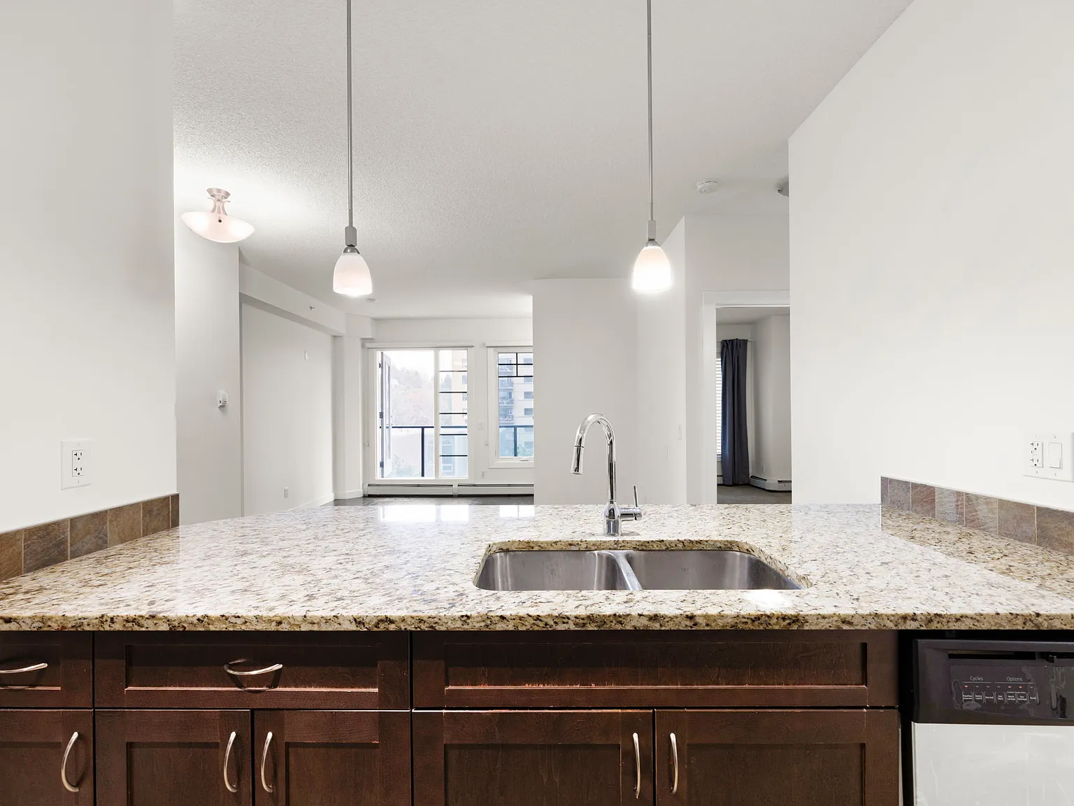 2 Bedrooms 2 Baths in the La Rive Building! (CP153) — Photo 2
